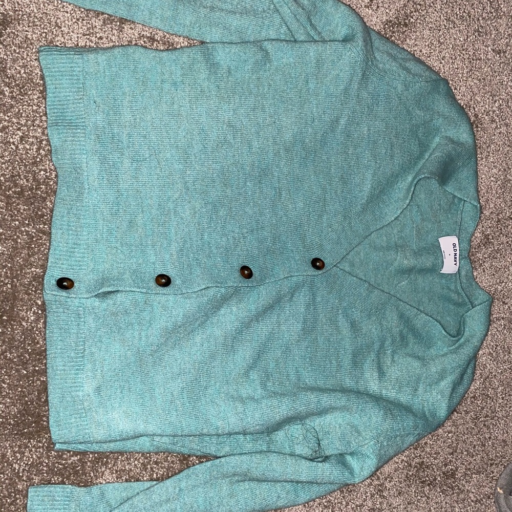 Old Navy V-Neck button sweater never worn